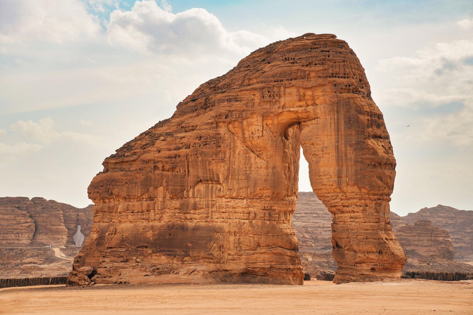 Explore Al Ula: 5-Day Ultimate Al Ula Saudi Arabia Travel Package 